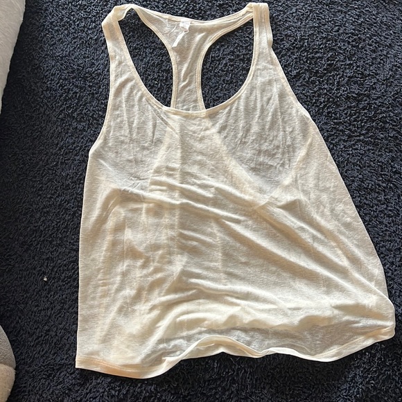 ALO Yoga Tops - NWOT alo yoga tank top